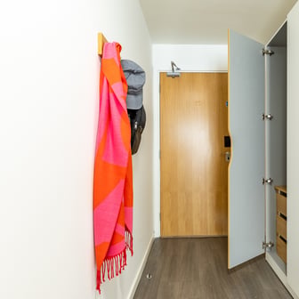 Platinum En Suite - Image 4
